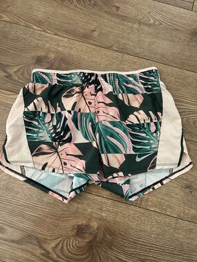 Nike Women’s Pink & Green Tropical Print Athletic Shorts